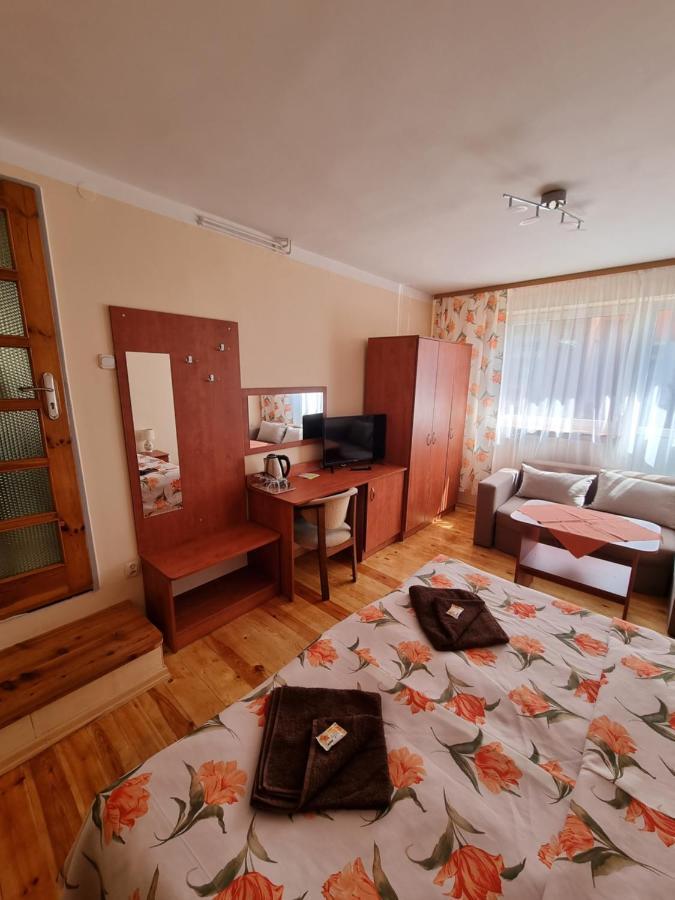 Hotel Gosciniec Pod Polna Roza 2 Misdroy Exterior foto