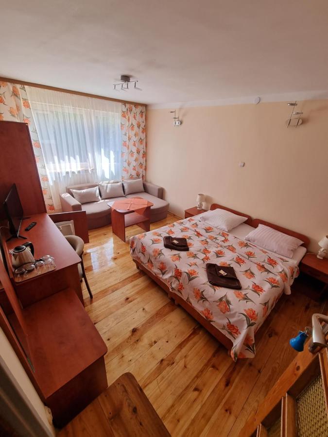 Hotel Gosciniec Pod Polna Roza 2 Misdroy Exterior foto